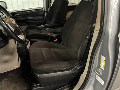 2014 Dodge Grand Caravan American Value Package - Photo 13 - Saint Louis, MI 48880-9800