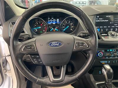2019 Ford Escape Titanium - Photo 8 - Saint Louis, MI 48880-9800