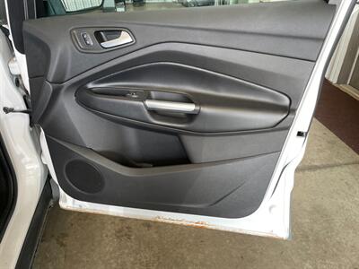 2019 Ford Escape Titanium - Photo 20 - Saint Louis, MI 48880-9800