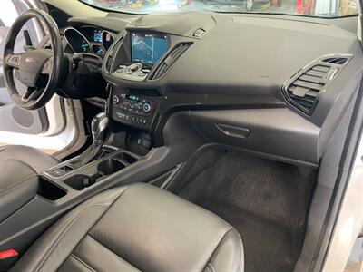 2019 Ford Escape Titanium - Photo 19 - Saint Louis, MI 48880-9800