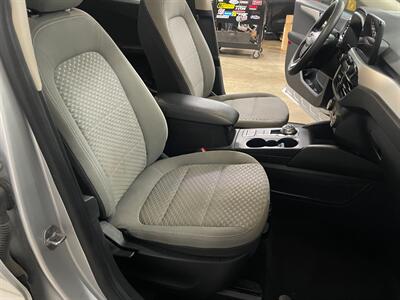 2020 Ford Escape SE - Photo 20 - Saint Louis, MI 48880-9800
