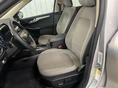2020 Ford Escape SE - Photo 17 - Saint Louis, MI 48880-9800