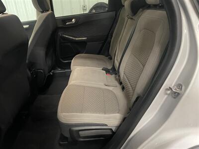 2020 Ford Escape SE - Photo 18 - Saint Louis, MI 48880-9800