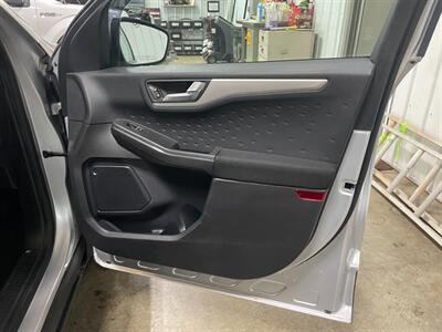 2020 Ford Escape SE - Photo 22 - Saint Louis, MI 48880-9800