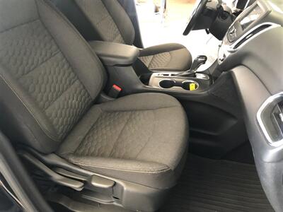 2019 Chevrolet Equinox LT   - Photo 14 - Saint Louis, MI 48880-9800