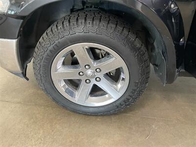 2011 RAM 1500 ST   - Photo 21 - Saint Louis, MI 48880-9800