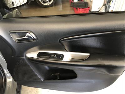 2020 Dodge Journey SE Value   - Photo 21 - Saint Louis, MI 48880-9800