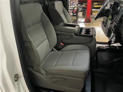 2016 GMC Sierra 2500HD   - Photo 17 - Saint Louis, MI 48880-9800