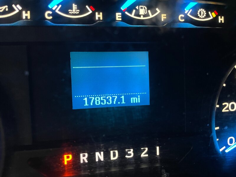 2015 Ford F-150 XL - Photo 9 - Saint Louis, MI 48880-9800