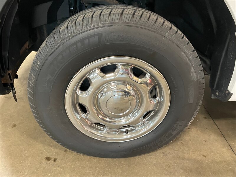 2015 Ford F-150 XL - Photo 19 - Saint Louis, MI 48880-9800