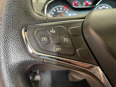 2018 Chevrolet Cruze LT Auto   - Photo 11 - Saint Louis, MI 48880-9800