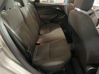 2016 Ford Focus SE - Photo 18 - Saint Louis, MI 48880-9800