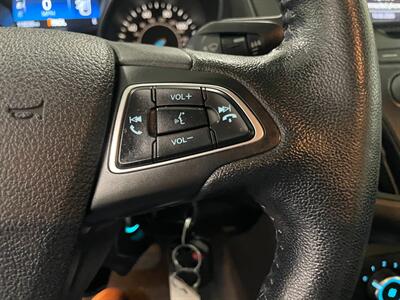 2016 Ford Focus SE - Photo 12 - Saint Louis, MI 48880-9800