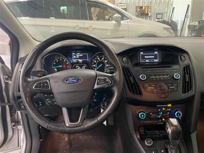 2016 Ford Focus SE - Photo 8 - Saint Louis, MI 48880-9800