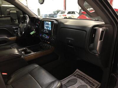 2015 Chevrolet Silverado 1500 LTZ - Photo 20 - Saint Louis, MI 48880-9800