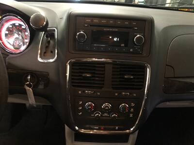 2015 Dodge Grand Caravan American Value Package   - Photo 12 - Saint Louis, MI 48880-9800