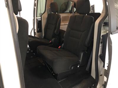 2015 Dodge Grand Caravan American Value Package   - Photo 14 - Saint Louis, MI 48880-9800