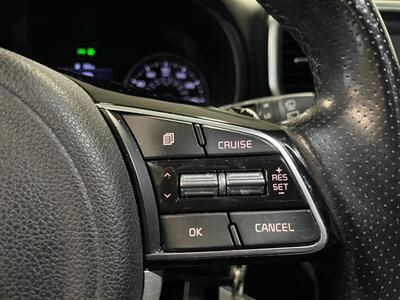 2020 Kia Sportage S - Photo 11 - Saint Louis, MI 48880-9800