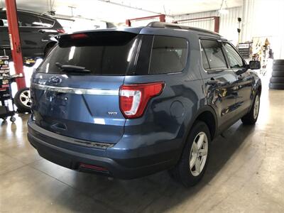 2018 Ford Explorer   - Photo 6 - Saint Louis, MI 48880-9800
