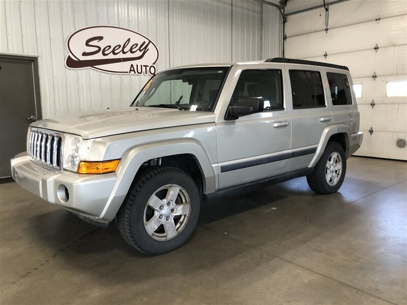 2008 Jeep Commander Sport  