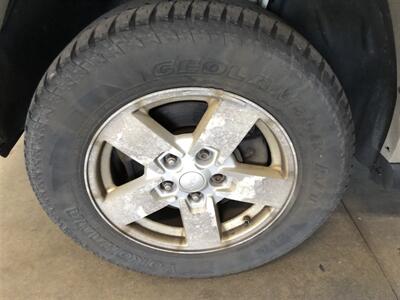 2008 Jeep Commander Sport   - Photo 21 - Saint Louis, MI 48880-9800