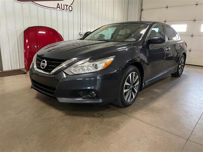 2016 Nissan Altima 2.5 SV - Photo 2 - Saint Louis, MI 48880-9800