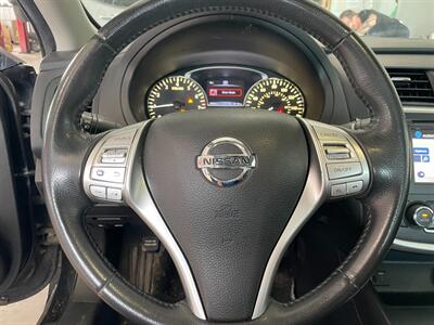 2016 Nissan Altima 2.5 SV - Photo 10 - Saint Louis, MI 48880-9800