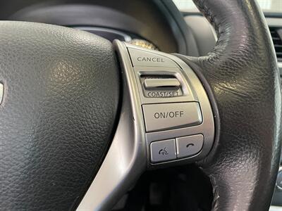 2016 Nissan Altima 2.5 SV - Photo 12 - Saint Louis, MI 48880-9800