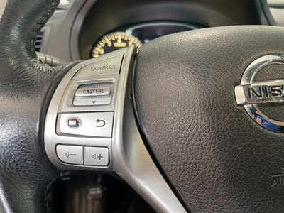 2016 Nissan Altima 2.5 SV - Photo 11 - Saint Louis, MI 48880-9800