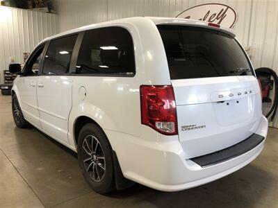 2015 Dodge Grand Caravan Blacktop   - Photo 6 - Saint Louis, MI 48880-9800