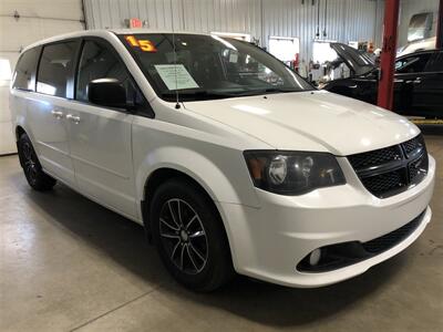 2015 Dodge Grand Caravan Blacktop   - Photo 3 - Saint Louis, MI 48880-9800