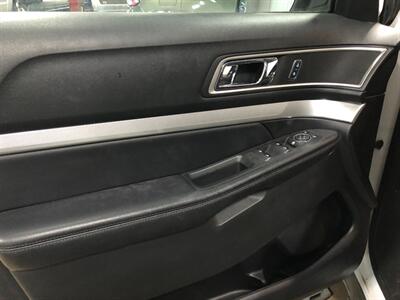 2017 Ford Explorer XLT   - Photo 24 - Saint Louis, MI 48880-9800