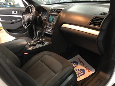 2017 Ford Explorer XLT   - Photo 22 - Saint Louis, MI 48880-9800