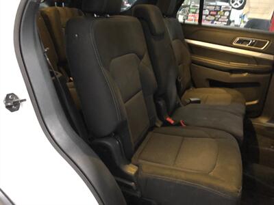 2017 Ford Explorer XLT   - Photo 20 - Saint Louis, MI 48880-9800