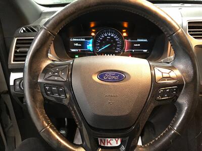 2017 Ford Explorer XLT   - Photo 9 - Saint Louis, MI 48880-9800