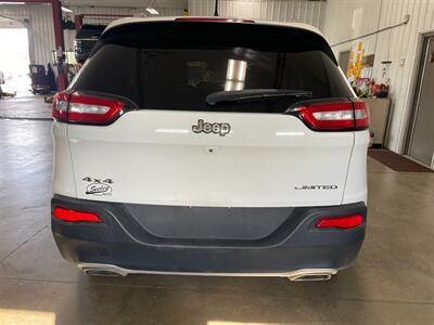 2015 Jeep Cherokee Limited - Photo 7 - Saint Louis, MI 48880-9800