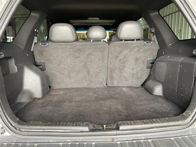 2009 Ford Escape Limited   - Photo 23 - Saint Louis, MI 48880-9800
