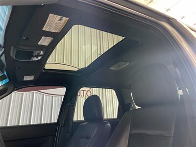 2009 Ford Escape Limited   - Photo 13 - Saint Louis, MI 48880-9800