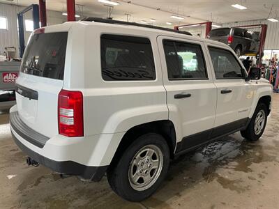 2017 Jeep Patriot Sport   - Photo 6 - Saint Louis, MI 48880-9800