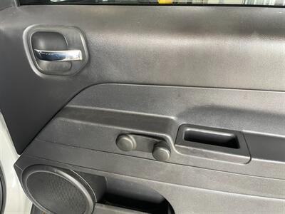 2017 Jeep Patriot Sport   - Photo 21 - Saint Louis, MI 48880-9800