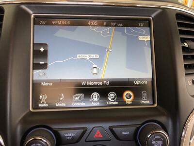 2017 Jeep Grand Cherokee Limited   - Photo 15 - Saint Louis, MI 48880-9800