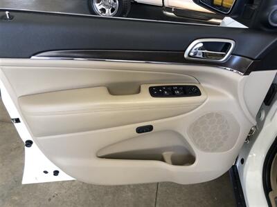 2017 Jeep Grand Cherokee Limited   - Photo 25 - Saint Louis, MI 48880-9800