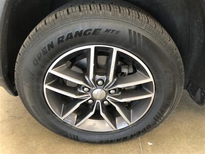 2017 Jeep Grand Cherokee Limited   - Photo 26 - Saint Louis, MI 48880-9800