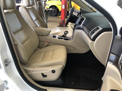 2017 Jeep Grand Cherokee Limited   - Photo 19 - Saint Louis, MI 48880-9800
