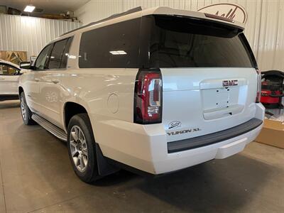 2015 GMC Yukon XL SLT - Photo 3 - Saint Louis, MI 48880-9800