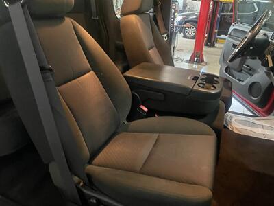 2013 GMC Sierra 1500 SLE   - Photo 14 - Saint Louis, MI 48880-9800