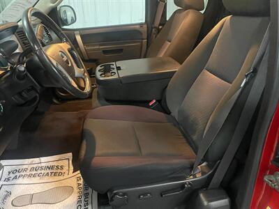 2013 GMC Sierra 1500 SLE   - Photo 12 - Saint Louis, MI 48880-9800