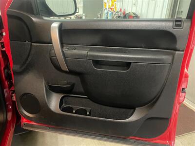 2013 GMC Sierra 1500 SLE   - Photo 19 - Saint Louis, MI 48880-9800