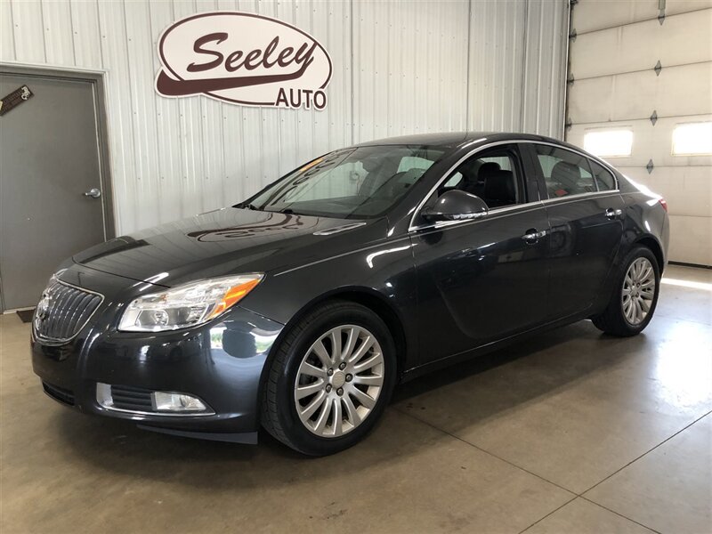 2012 Buick Regal Premium 1  