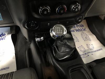 2012 Jeep Wrangler Sahara   - Photo 15 - Saint Louis, MI 48880-9800